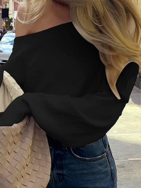 Maglione donna asimmetrico a collo alto e maniche lunghe