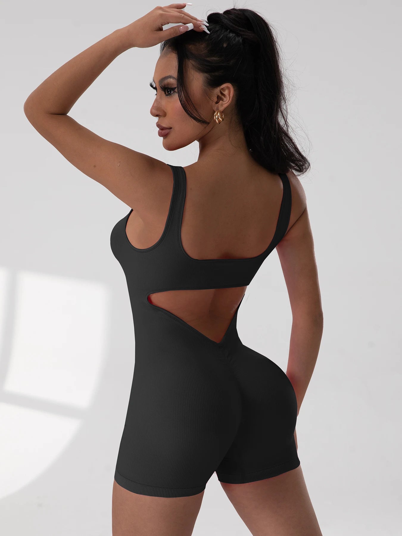 Jumpsuit sportiva donna 2025 – body seamless backless con scollo a U, elegante e funzionale
