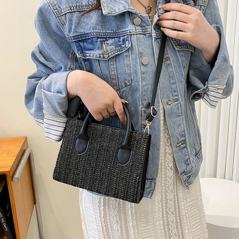 Borsa Tracolla Donna in Paglia Intrecciata – Stile Casual