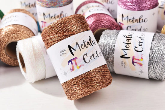 Cordoncino Rigido in Core-Spun da 3 mm con Fili Metallici Argentati – Filo Decorativo di Alta Qualità per Packaging Regalo, Uncinetto e Progetti Fai-da-Te