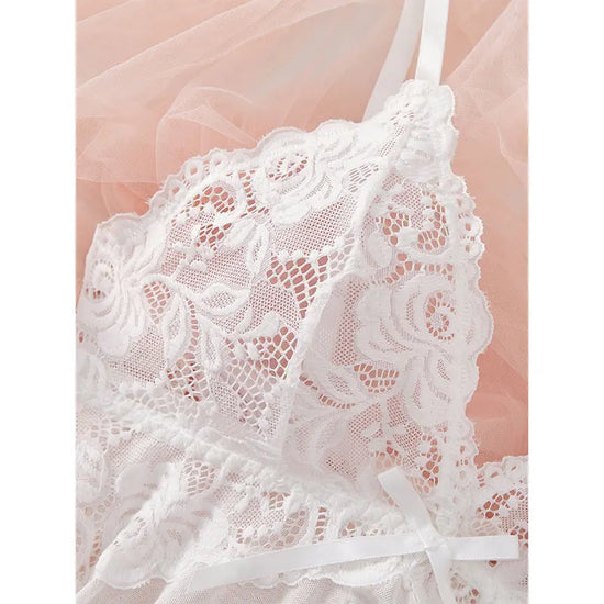 Completo lingerie plus size in pizzo con reggiseno, perizoma e vestaglia trasparente – Set elegante e romantico