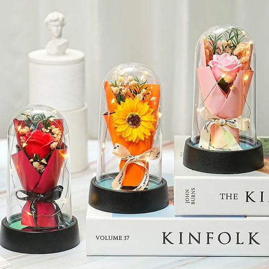 Rosa Eterna Illuminata LED in Cupola di Vetro – Decorazione & Regalo Romantico