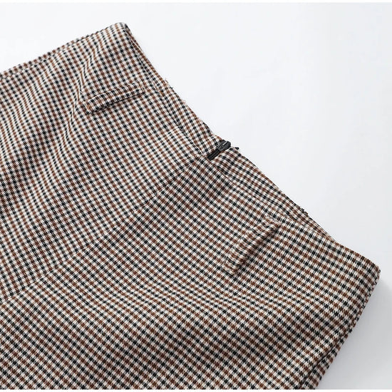 Completo donna giacca e shorts a quadri con cintura