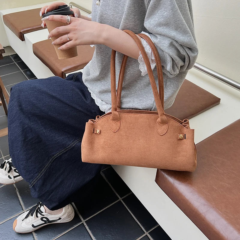 Borsa baguette tote in suede 2025 – stile underarm sofisticato, capiente e raffinato per donne commuter
