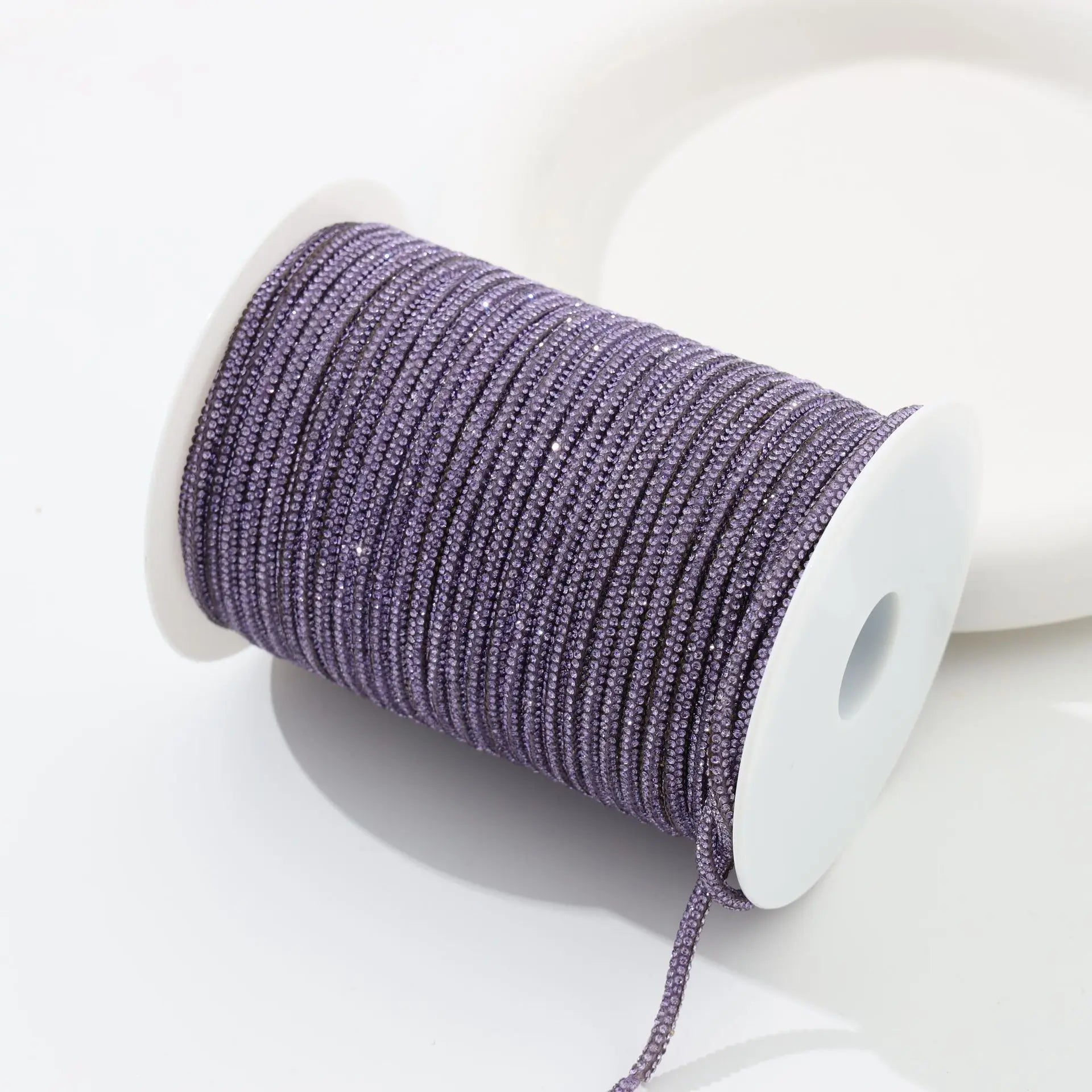 Corda in Cotone con Strass in Vetro 4 mm – 5 Metri Applicabile con Ferro o Cucitura per Abiti, Borse e Scarpe