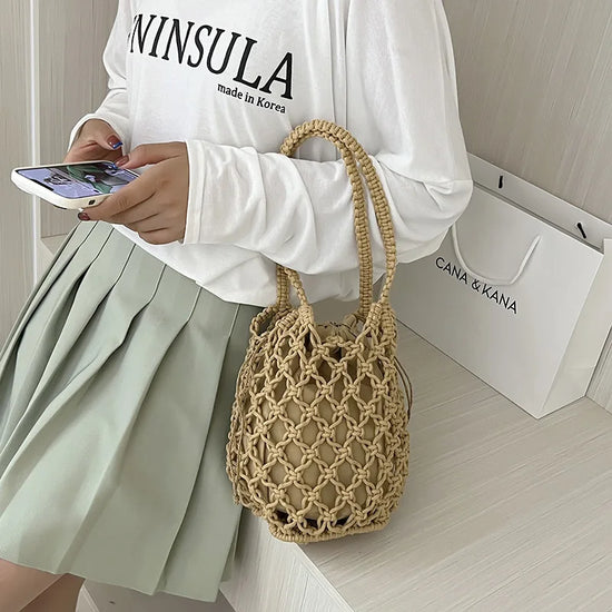 Borsa a secchiello in paglia intrecciata a mano – con coulisse e tracolla, perfetta per spiaggia e shopping