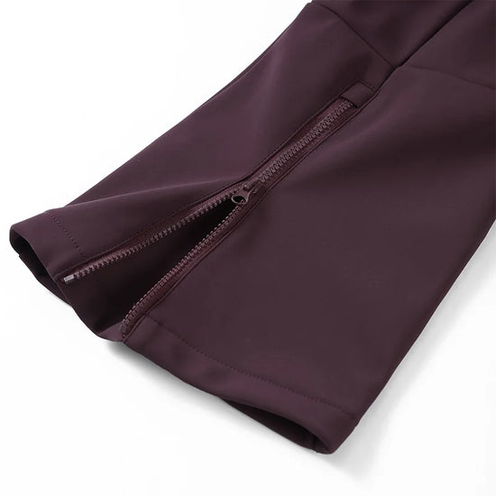 Abbigliamento neve donna: giacca, pantaloni o tuta