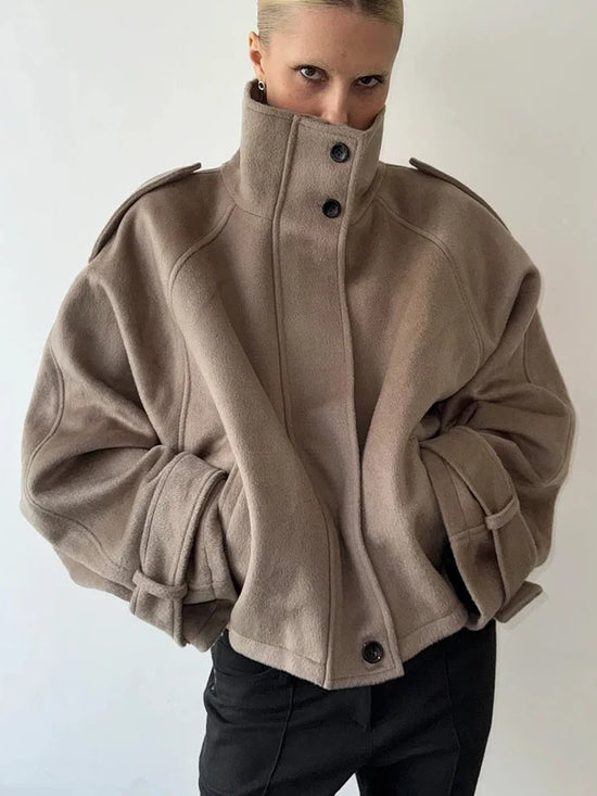 Cappotto Corto Donna Collo Alto con Zip e Tasche - immagine 18