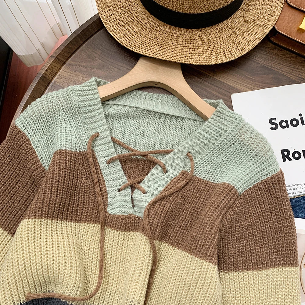 Pullover donna a righe multicolore con scollo lacciato – Maglione crop a maniche lunghe, knit casual autunno/inverno