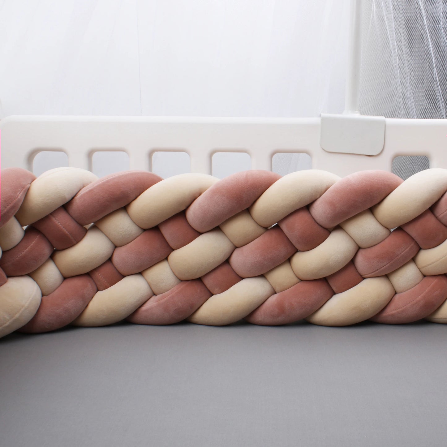 Paracolpi Culla Treccia Intrecciata 300 cm – Cuscino Nodo Protettivo per Lettino Neonati