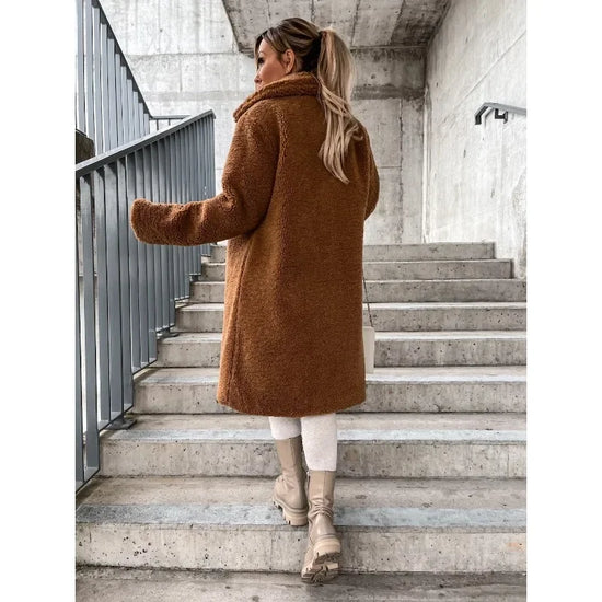Cappotto lungo donna in fleece oversize 2025 – stile plus-size, caldo e raffinato per autunno/inverno