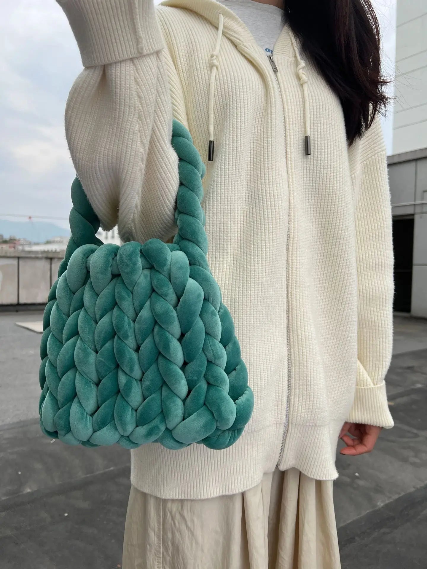 Borsa uncinetto in velluto intrecciato a mano – handbag artigianale unisex disponibile in più colori e dimensioni