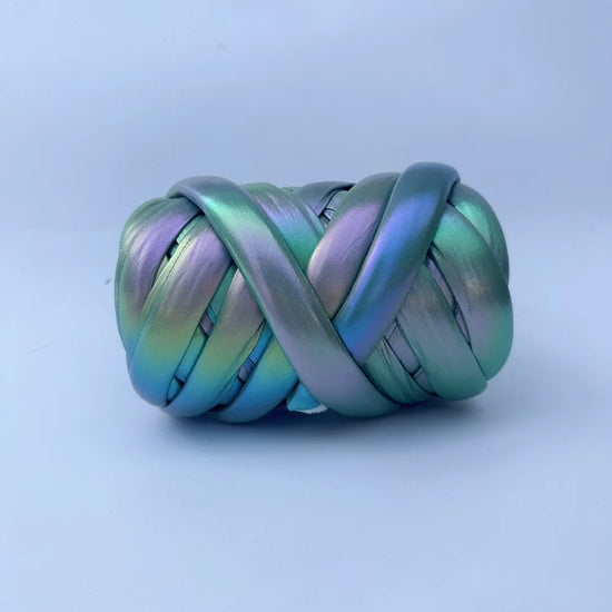 Filato mesh / ecopelle marshmallow per borse e uncinetto – opaco/lucido + pelle intrecciata artigianale