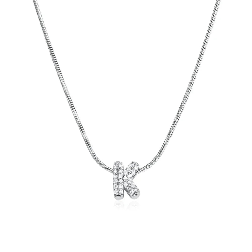 Collana iniziale personalizzabile A–Z con pavé di zirconi – acciaio, elegante