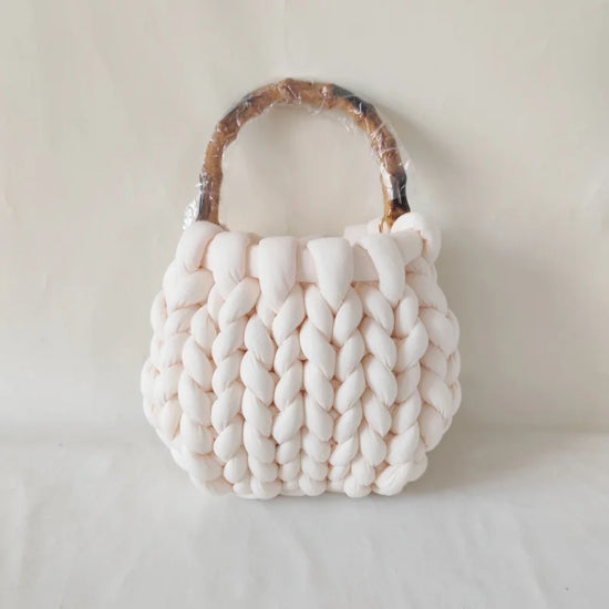 Borsa lavorata a mano in lana islandese super-spessa Yingzi – hand-knitted Icelandic wool bag trendy & artigianale