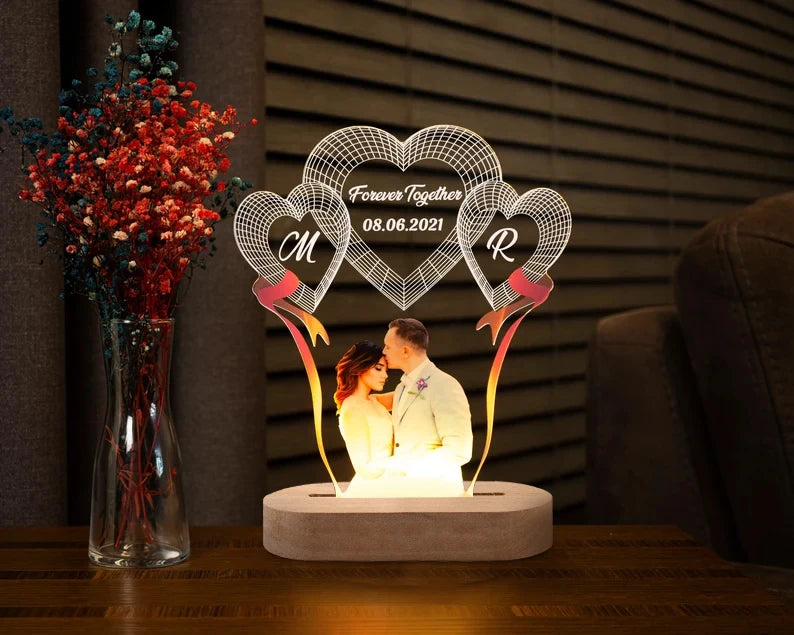 Lampada LED 3D Personalizzata con Foto, Nome e Data – Regalo Romantico per Coppie