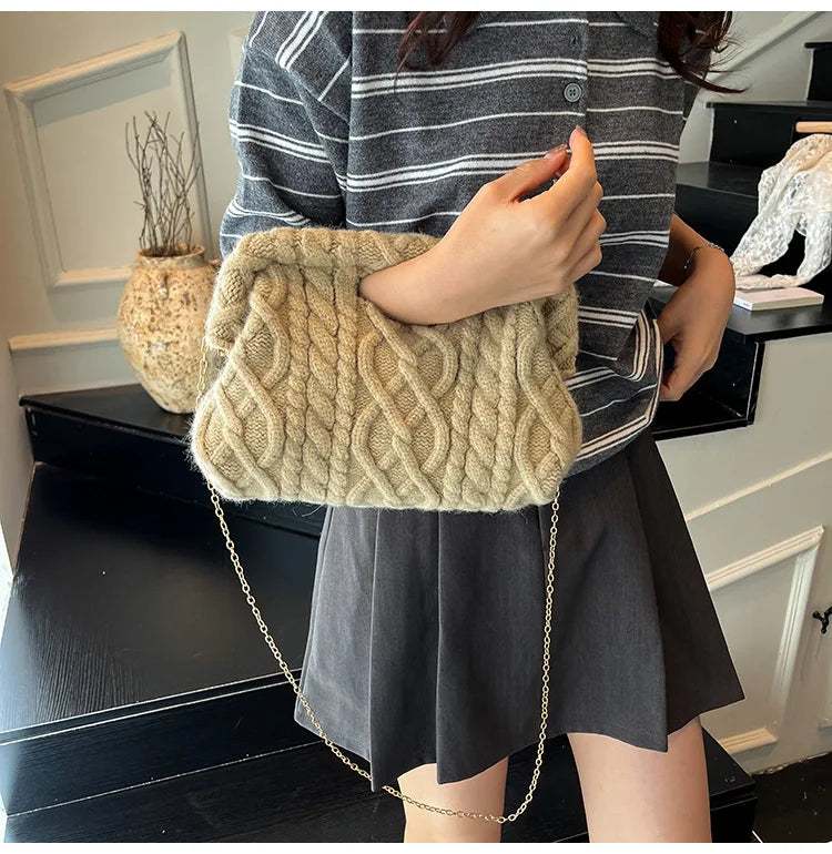 Borsa Crochet Donna Invernale – Crossbody Tricot con Catena e Texture Maglia