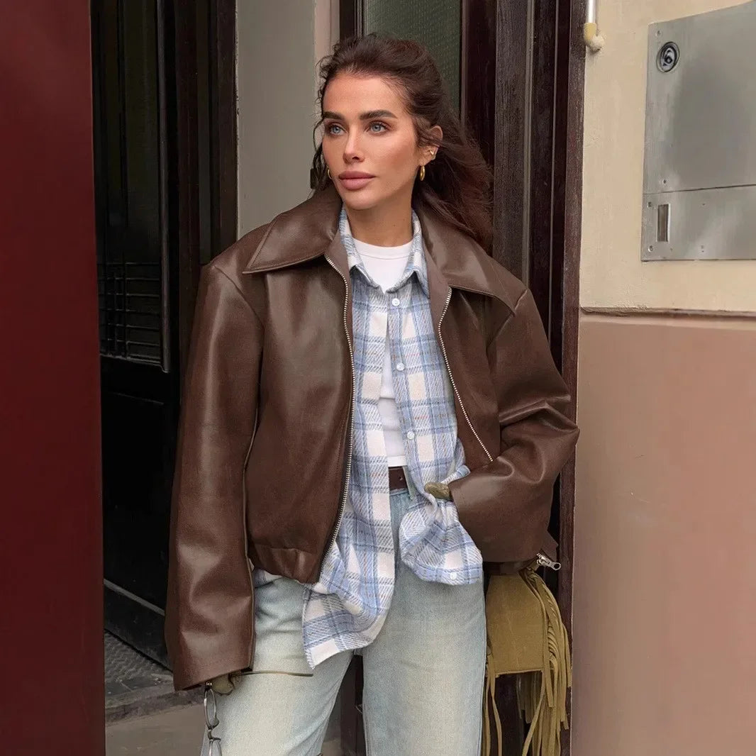 Giacca Donna in Similpelle con Zip e Colletto - immagine 2