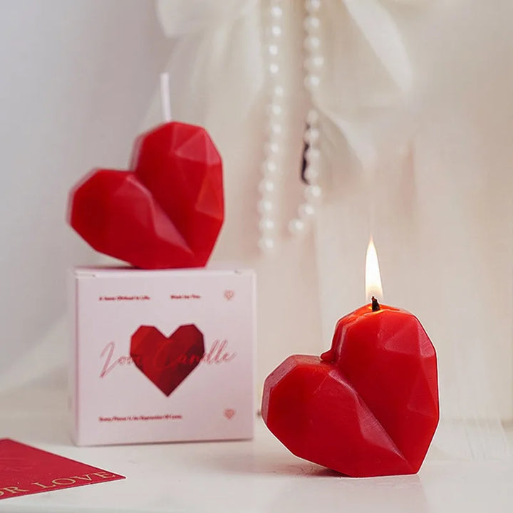 Candele Profumate a Forma di Cuore Rosso – Decorazioni Romantiche per San Valentino