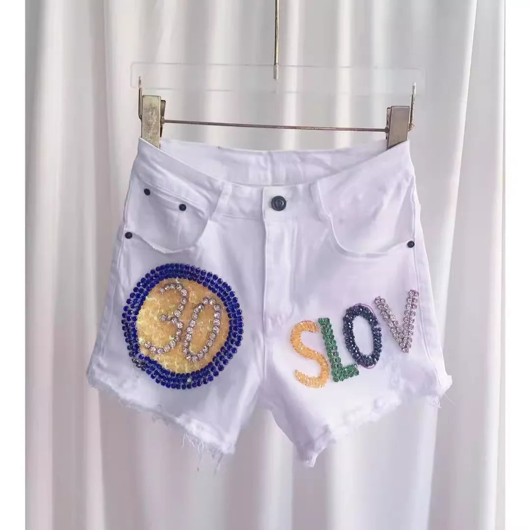 Shorts donna vita alta elasticizzati con strass – denim bianco slim fit per l’estate 2025