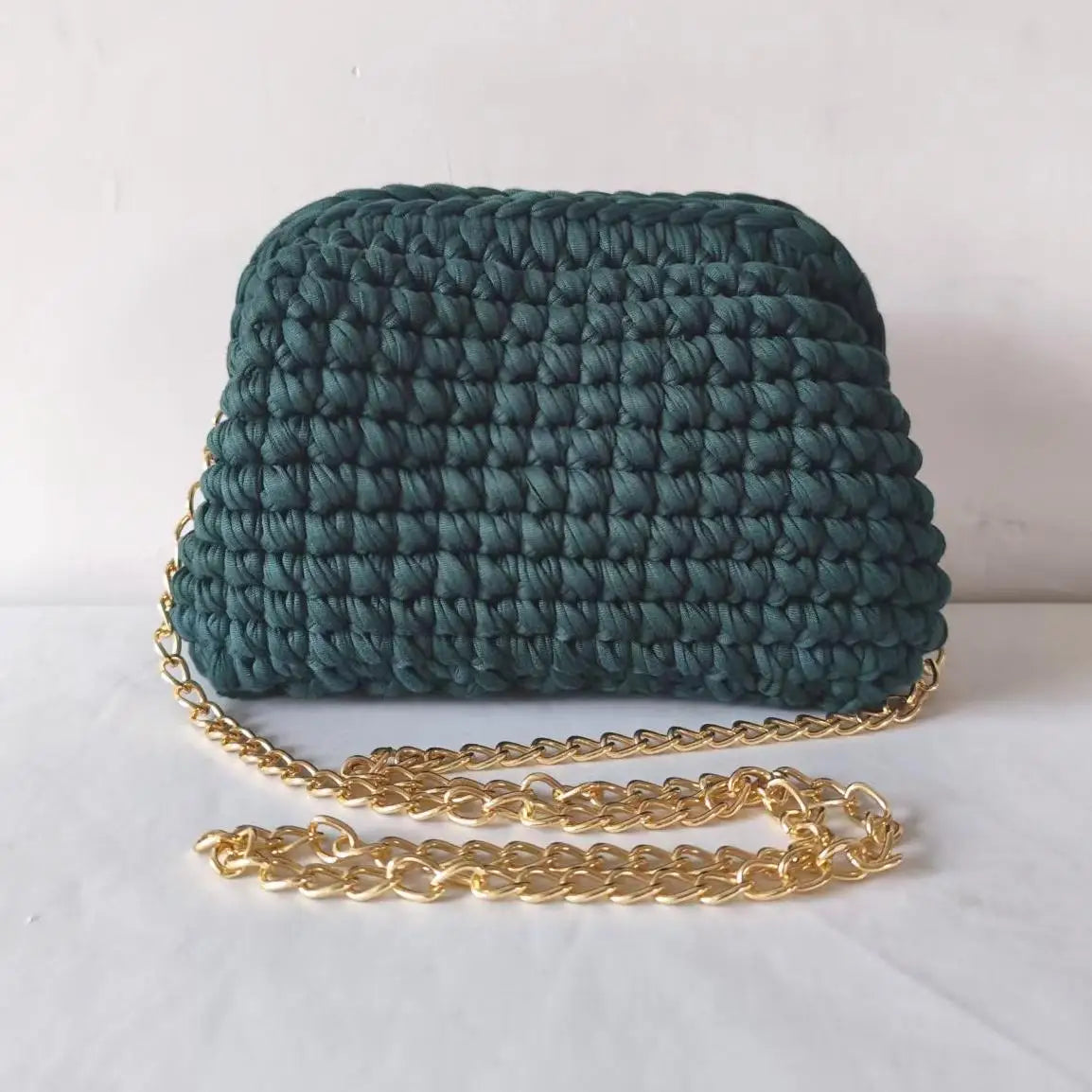 Clutch donna crochet fatta a mano – pochette artigianale intrecciata ideale per il giorno