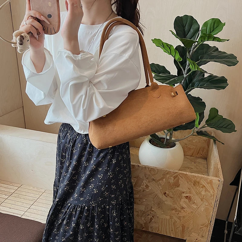 Borsa baguette tote in suede 2025 – stile underarm sofisticato, capiente e raffinato per donne commuter