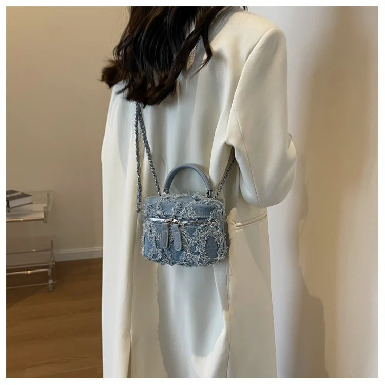 Borsa in Jeans Donna Stile Fashion – Spalla e Tracolla, Design Sfrangiato 2025