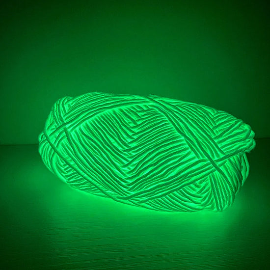 Filato luminoso in poliestere da 2 mm – Ideale per maglioni e cappelli che brillano al buio
