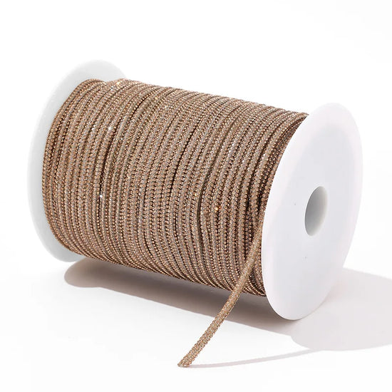 Corda in Cotone con Strass in Vetro 4 mm – 5 Metri Applicabile con Ferro o Cucitura per Abiti, Borse e Scarpe