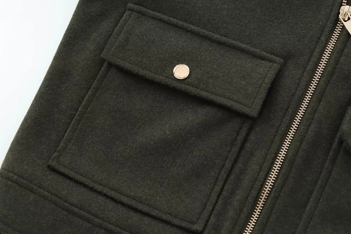 Giacca corta donna con zip, colletto e tasche - foto 11 della galleria