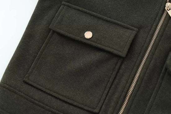 Giacca corta donna con zip, colletto e tasche - foto 11 della galleria