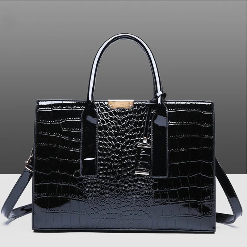 Borsa donna effetto coccodrillo con zip e tracolla - foto 16 della galleria