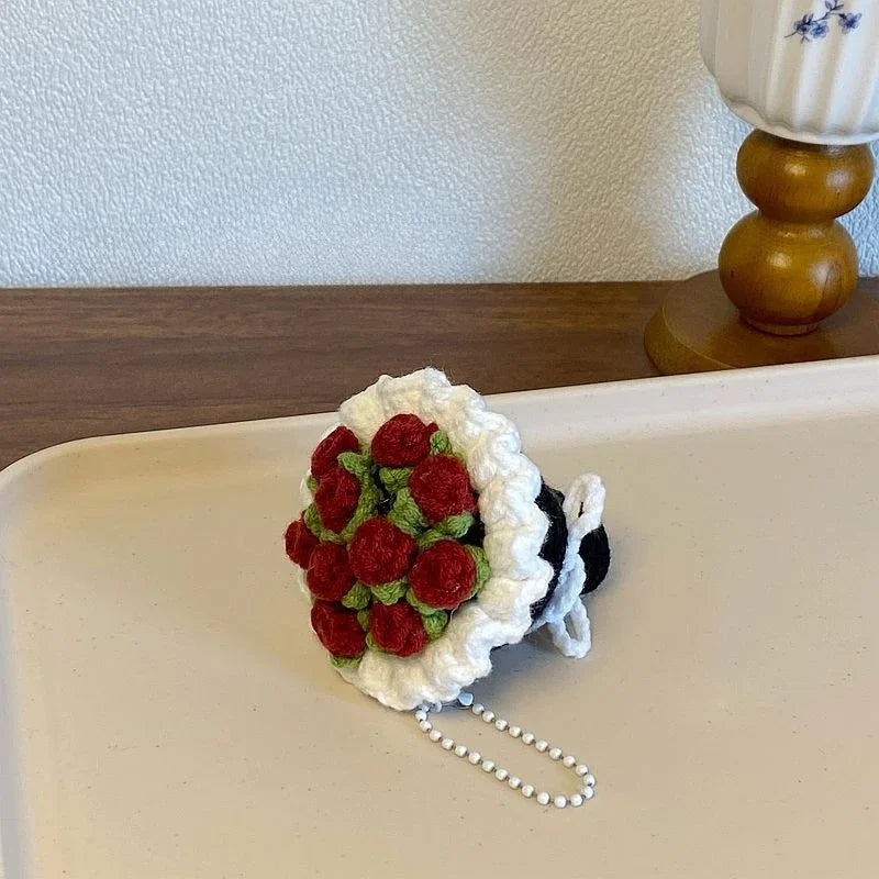 Portachiavi handmade a mini bouquet di fiori all’uncinetto – regalo dolce e artigianale