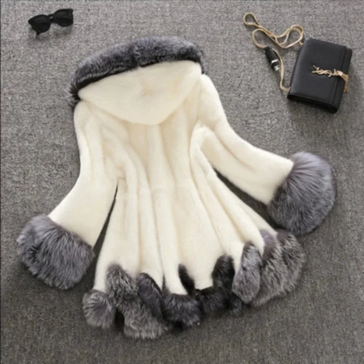 Cappotto lungo in pelliccia sintetica con cappuccio – giacca maxi donna calda e lussuosa per l'inverno 2025