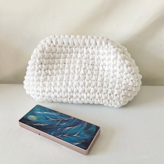 Clutch donna crochet fatta a mano – pochette artigianale intrecciata ideale per il giorno
