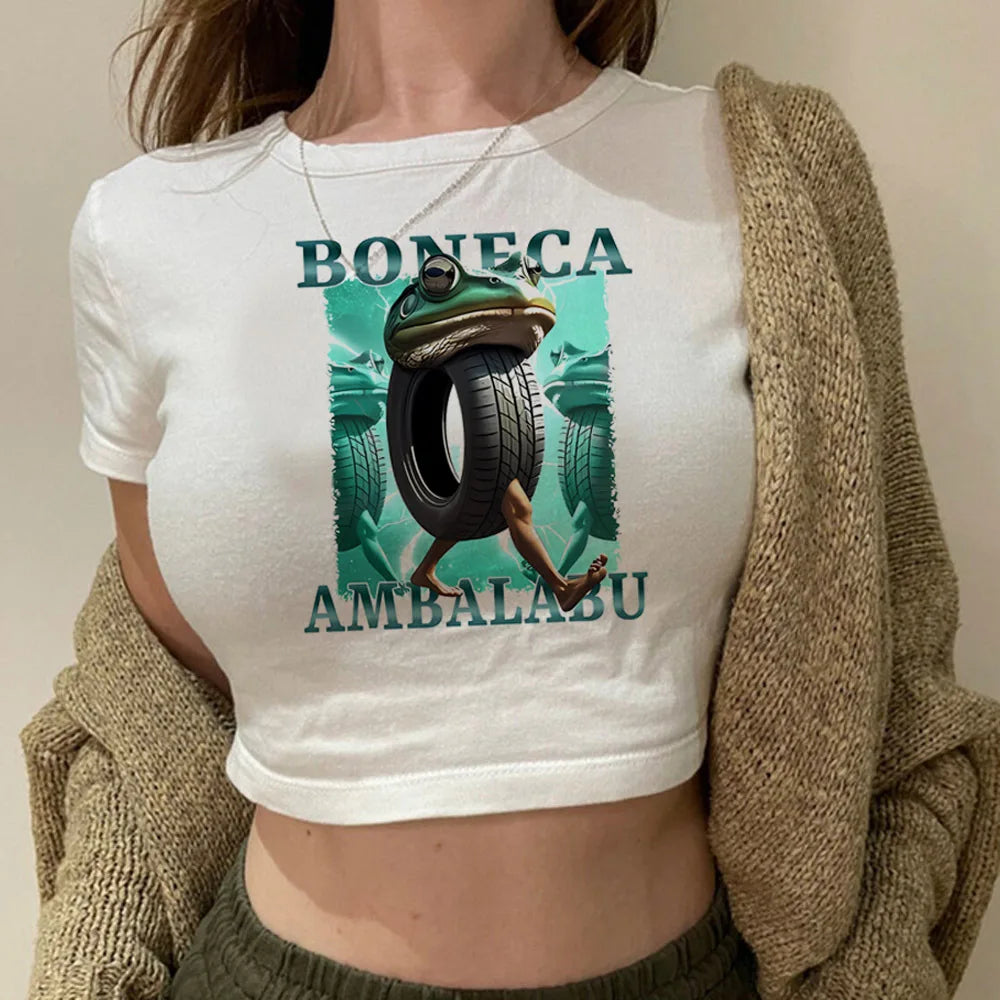 Maglietta Crop Top Italian Brainrot – Stile Memes Colorato e Trendy