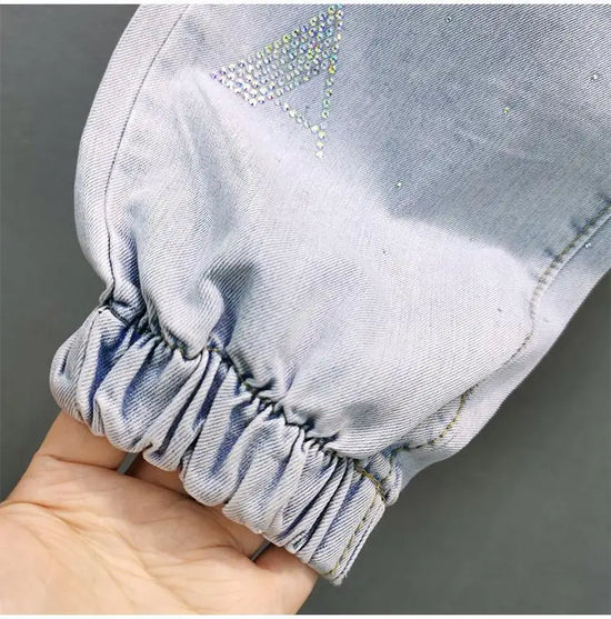 Jeans Donna Vita Alta con Gamba Larga e Vita Elasticizzata –Estate 2025