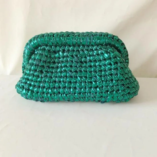 Clutch donna fatta a mano in crochet metallico – pochette elegante in filo metalizzato
