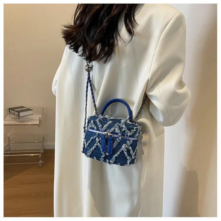Borsa in Jeans Donna Stile Fashion – Spalla e Tracolla, Design Sfrangiato 2025