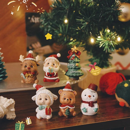 Decorazioni natalizie da scrivania 2025 ‒ set figurine Piccolo Babbo Natale + Alberello ornamentale per ufficio e casa