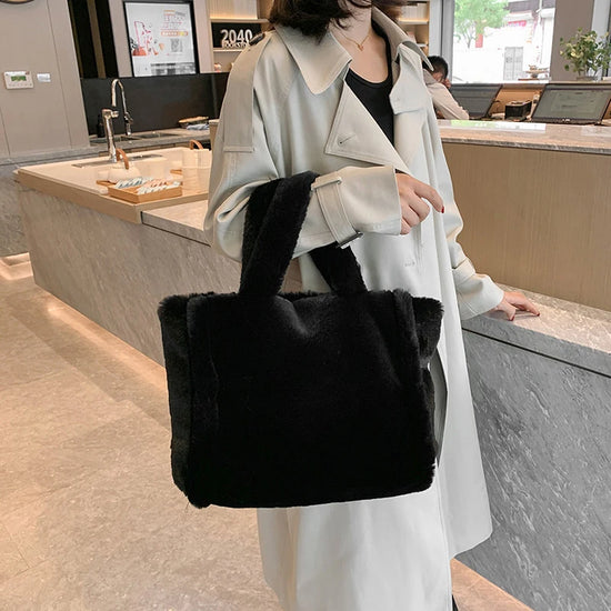 Shopper Tote Donna in Ecopelliccia Invernale – Borsa Furry Fluffy a Tracolla o Spalla