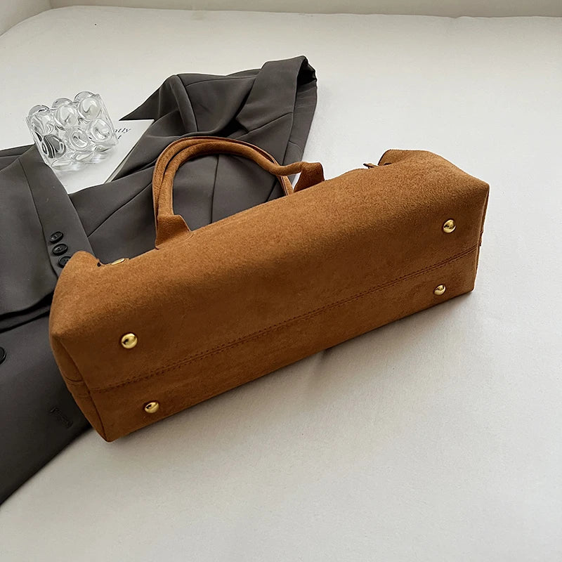 Borsa baguette tote in suede 2025 – stile underarm sofisticato, capiente e raffinato per donne commuter