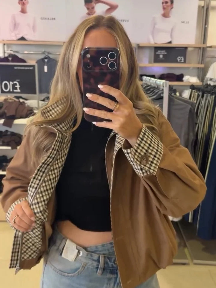 Giacca donna a quadri con collo alto e bottoni - foto 2 della galleria