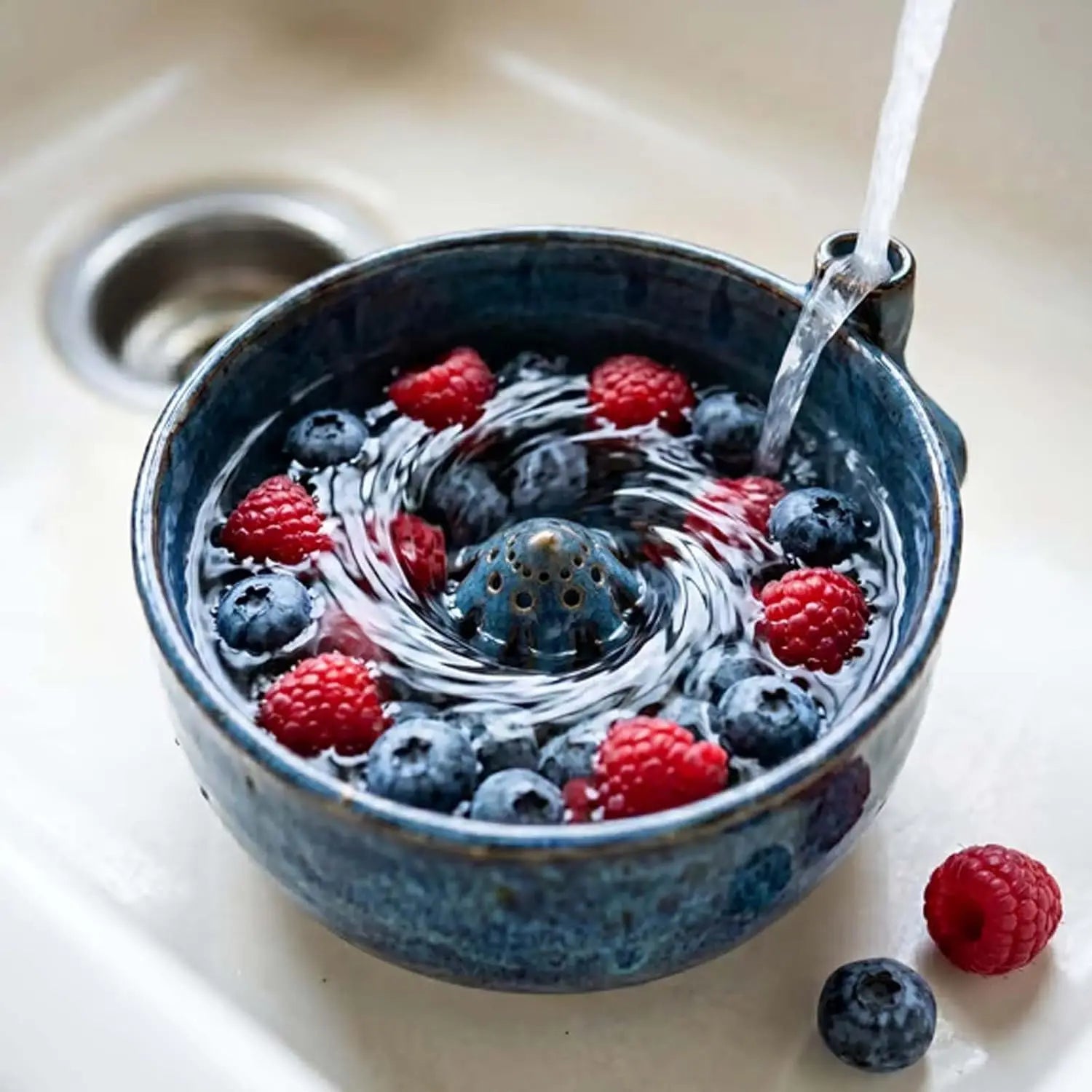 Ciotola Lavafrutta a Vortice con Scarico – Scolapasta per Fragole e Frutti di Bosco