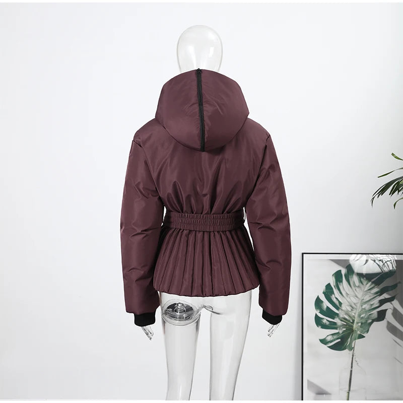 Abbigliamento neve donna: giacca, pantaloni o tuta