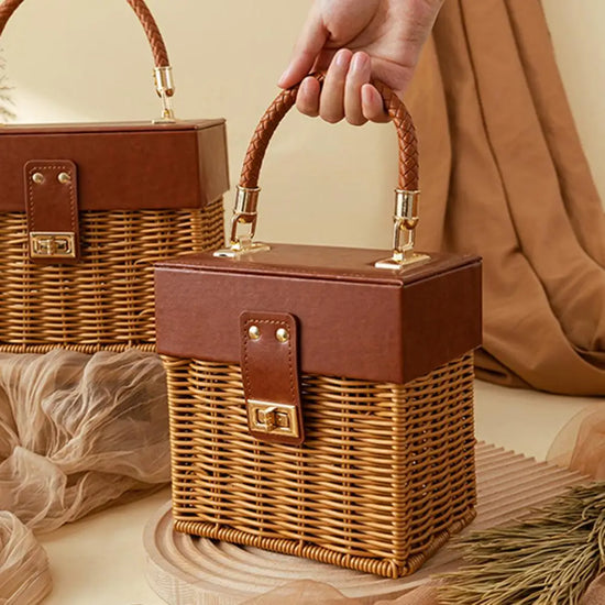 Borsa a Tracolla in Rattan Nera per Donna – Stile Casual Estivo, Fatto a Mano, Forma Box, Perfetta per Viaggi e Spiaggia