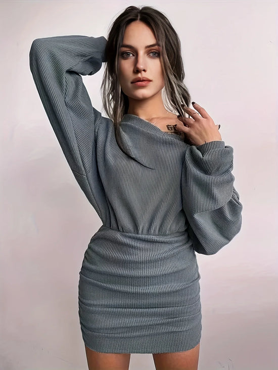 Mini abito bodycon donna con ruches e maniche lunghe – vestito aderente