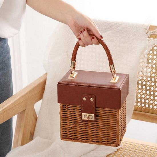 Borsa a Tracolla in Rattan Nera per Donna – Stile Casual Estivo, Fatto a Mano, Forma Box, Perfetta per Viaggi e Spiaggia