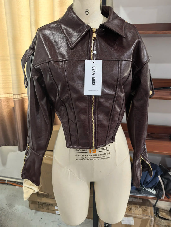 Giacca Biker Donna Effetto Pelle Lucida con Zip – Nero o Rosso