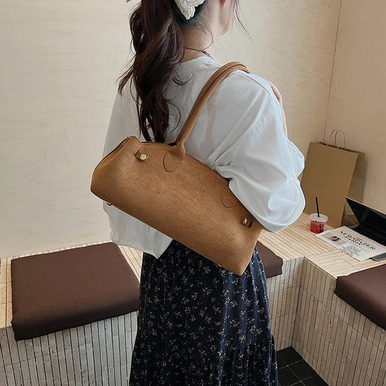 Borsa baguette tote in suede 2025 – stile underarm sofisticato, capiente e raffinato per donne commuter
